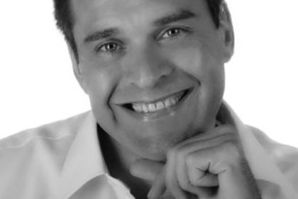 M. Serge VIDAL M. Serge VIDAL